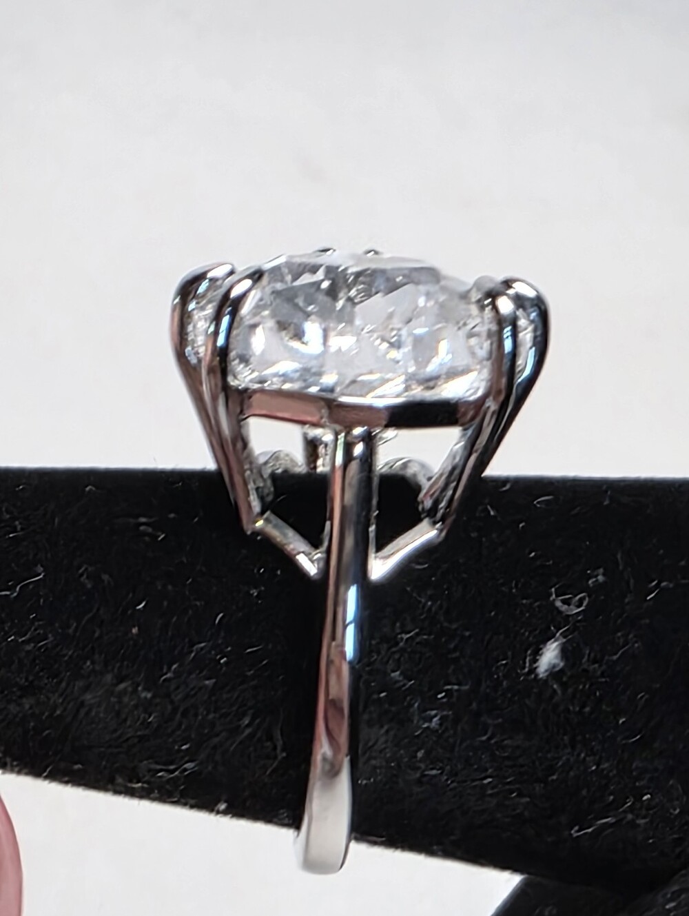 Swarovski Mesmera Cocktail Ring Trillant Cut Clear Rhodium Plated Size 7.75 New - Picture 11 of 15